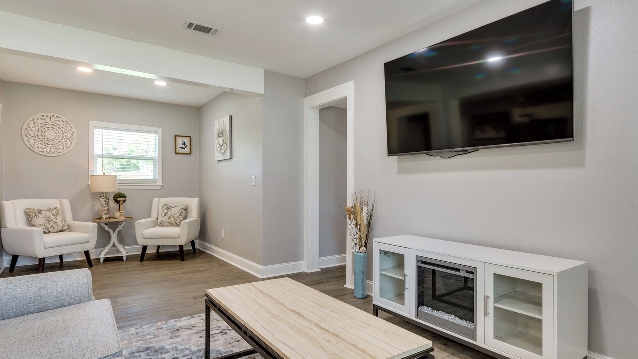 Photo of Livingroom in West Pensacola