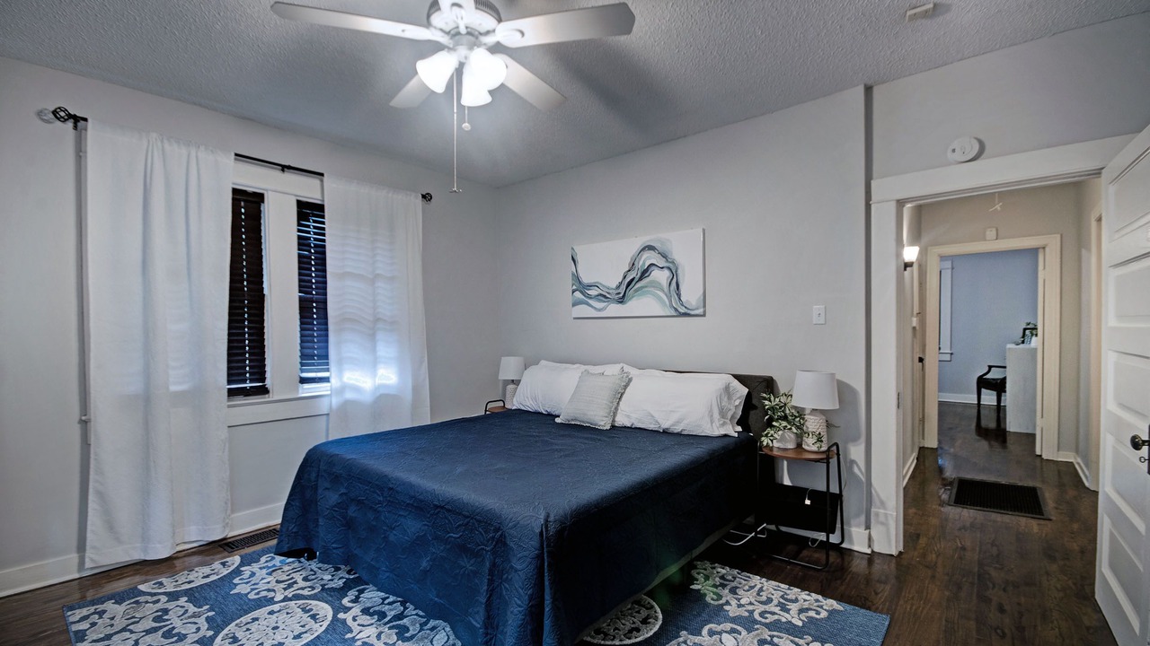 Photo of Bedroom in Fondren
