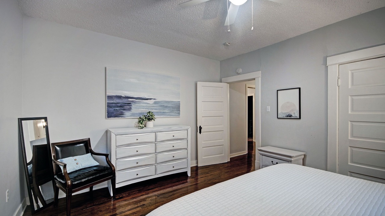 Photo of Bedroom in Fondren