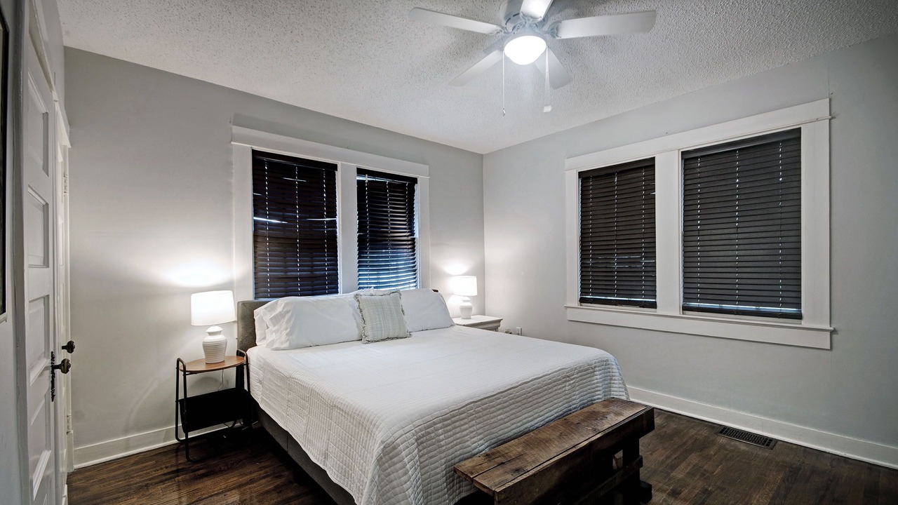 Photo of Bedroom in Fondren
