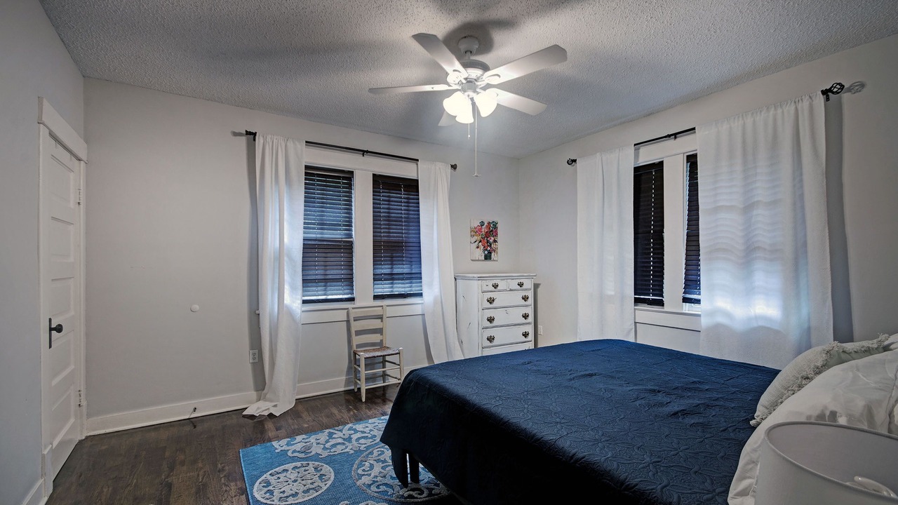 Photo of Bedroom in Fondren