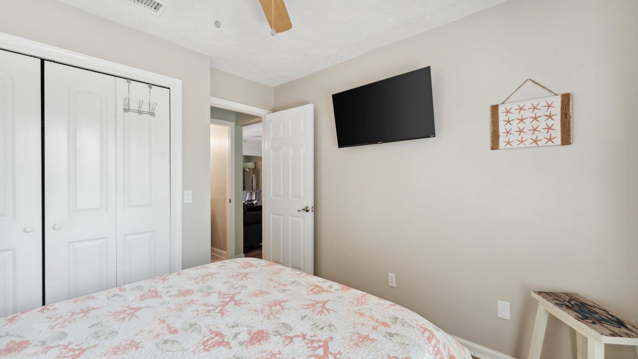 Photo of Bedroom in Silver Sands