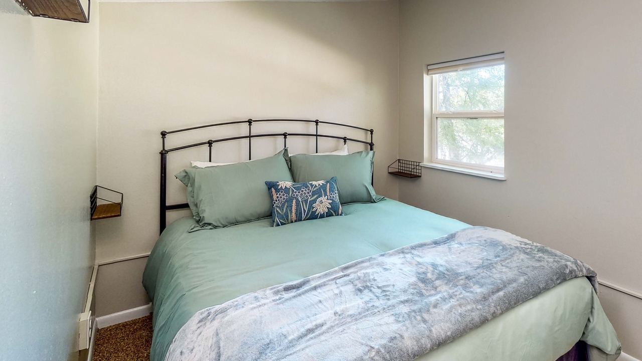 Photo of Bedroom in Onalaska