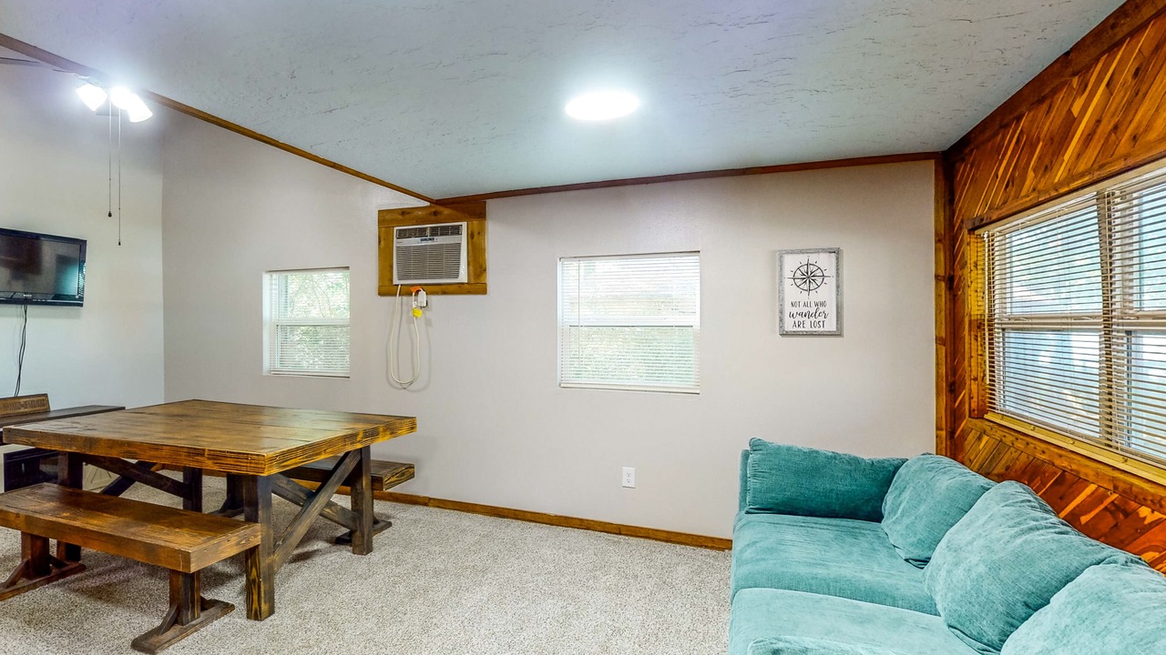 Photo of Livingroom in Onalaska