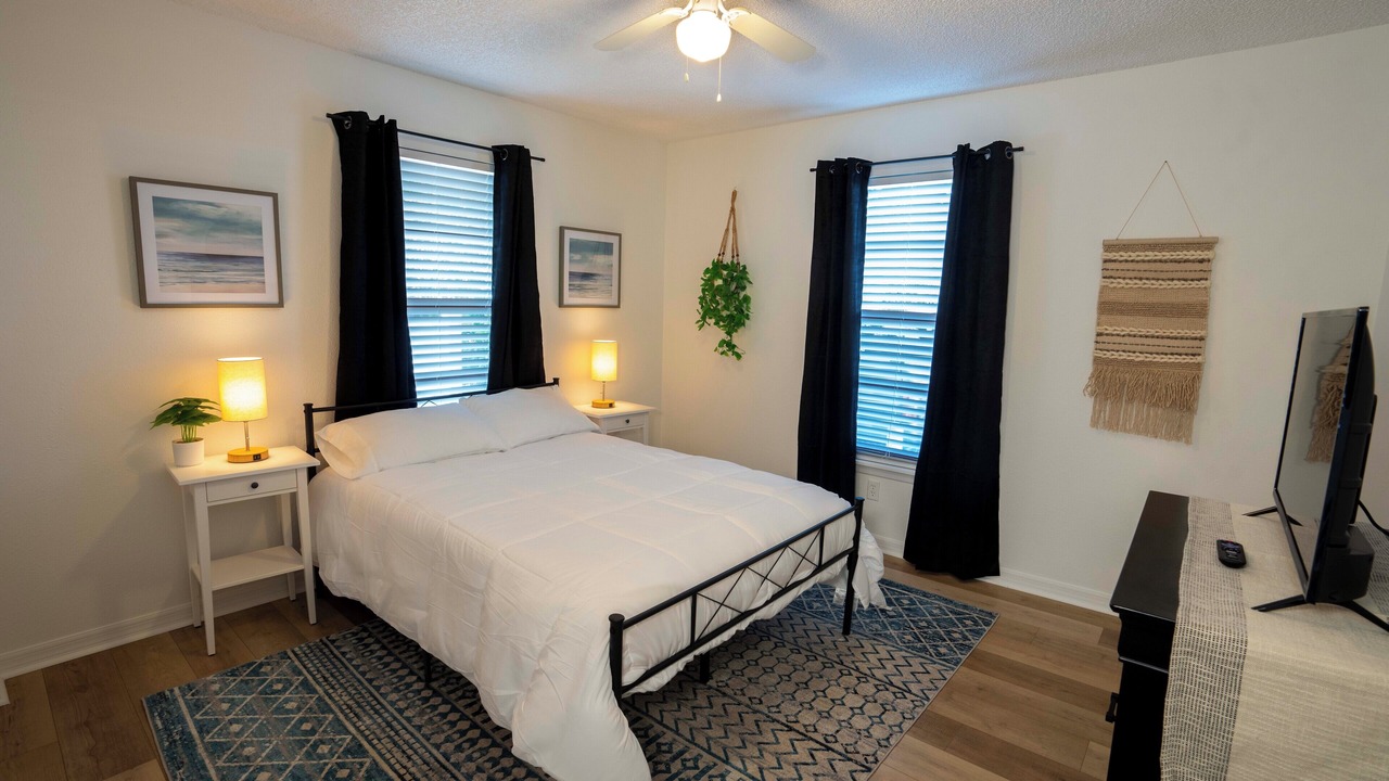 Photo of Bedroom in Tarpon Springs
