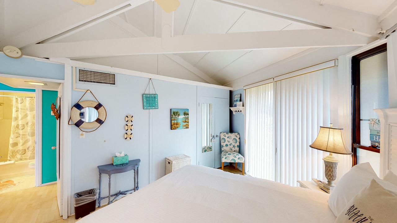 Photo of Bedroom in Indian Pass