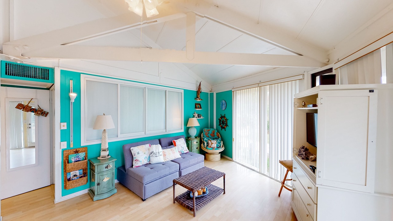 Photo of Livingroom in Indian Pass
