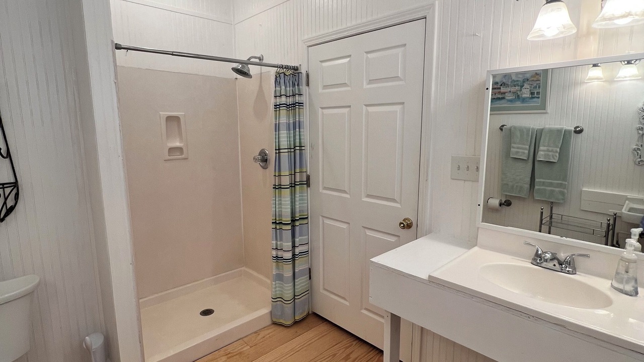 Photo of Bathroom in Fort Walton Beach - Destin