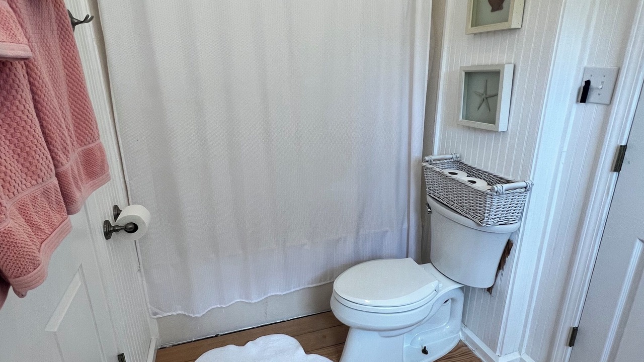 Photo of Bathroom in Fort Walton Beach - Destin