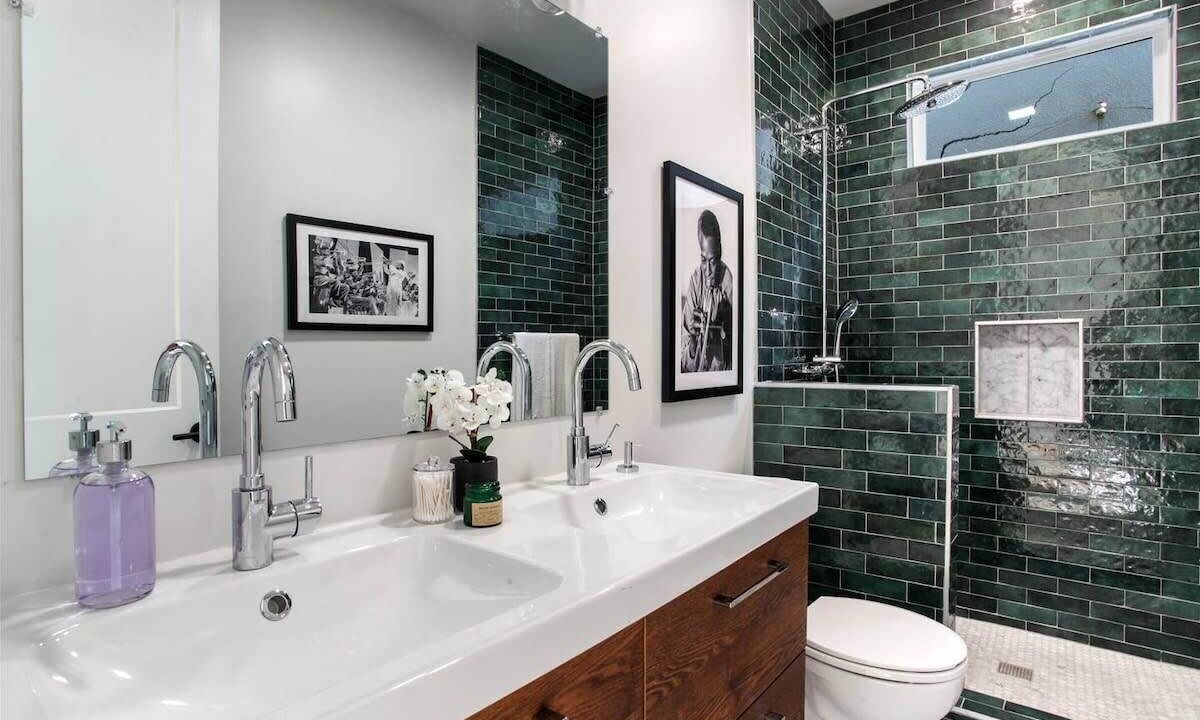 Photo of Bathroom in Treme