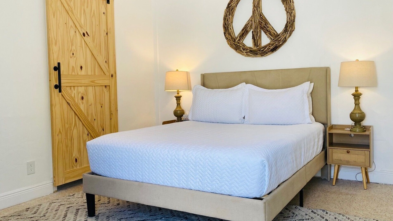 Photo of Bedroom in Wilton Manors