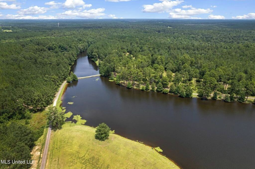 Photo of Outdoor in McNeill