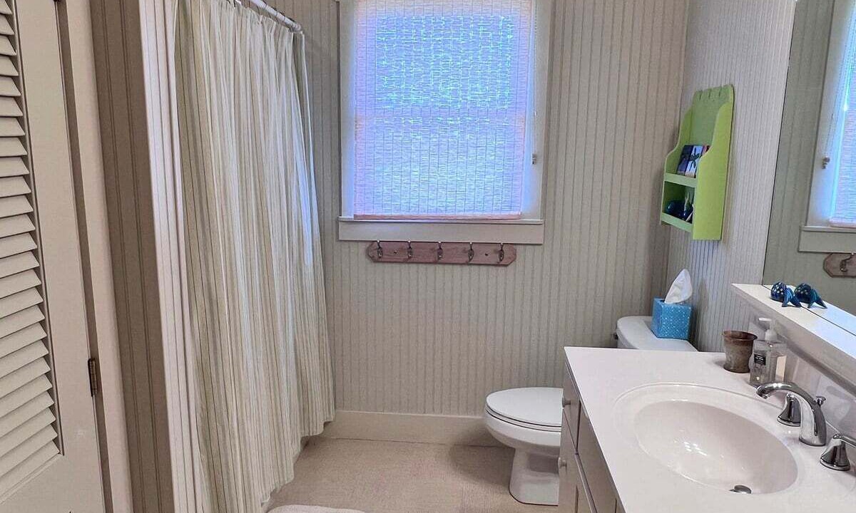 Photo of Bathroom in Grand Isle