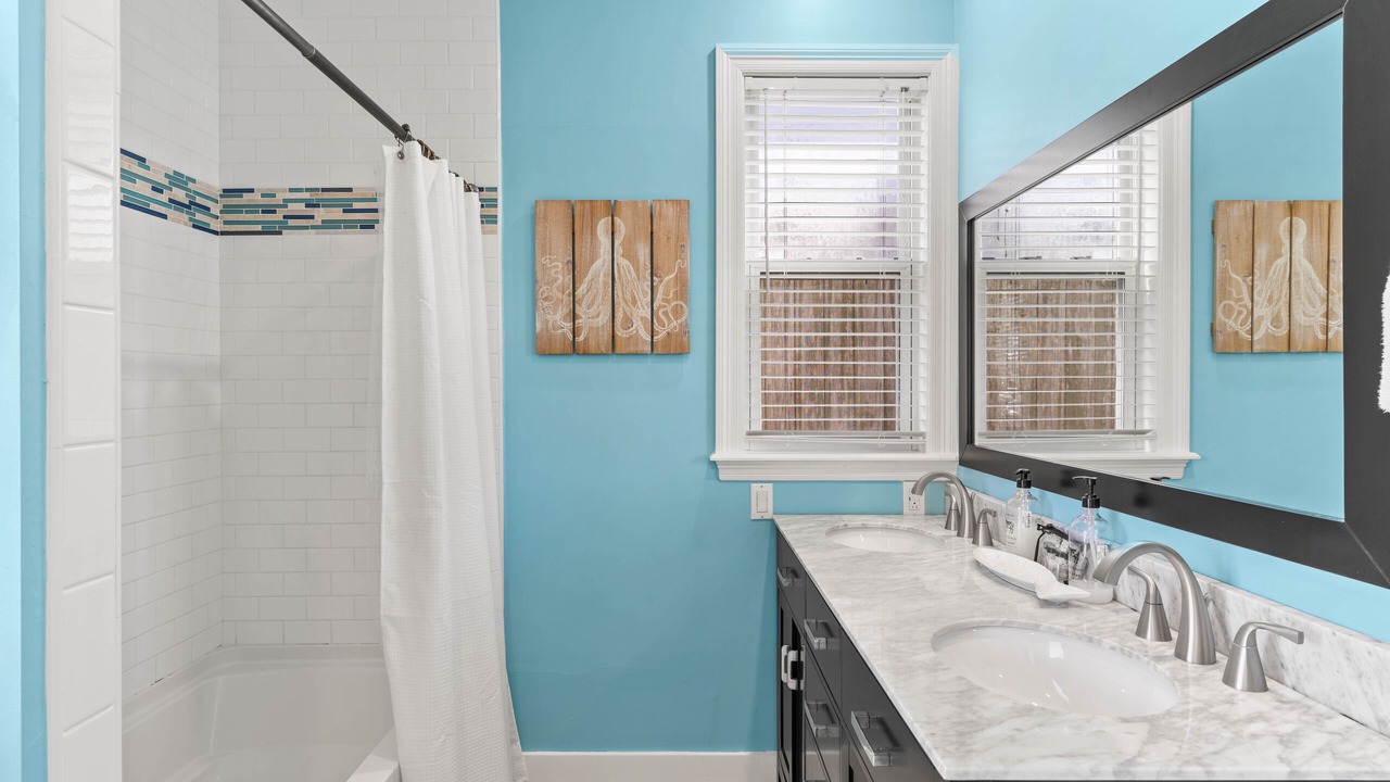 Photo of Bathroom in Bahama Beach