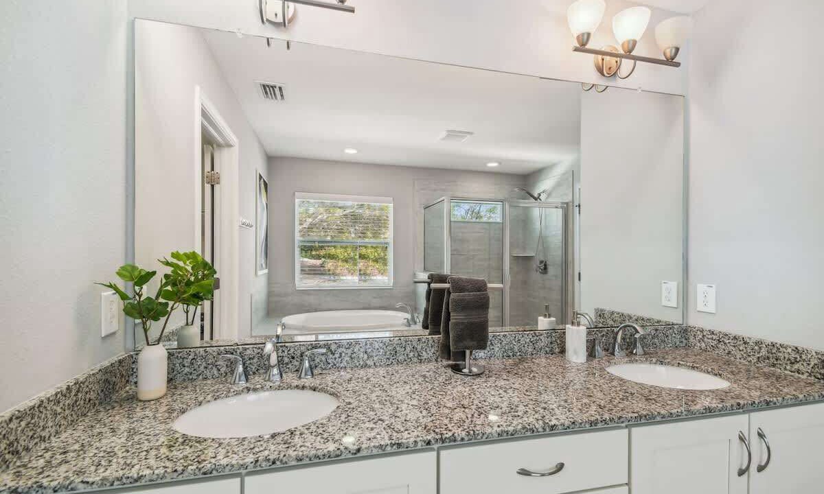 Photo of Bathroom in North Hyde Park