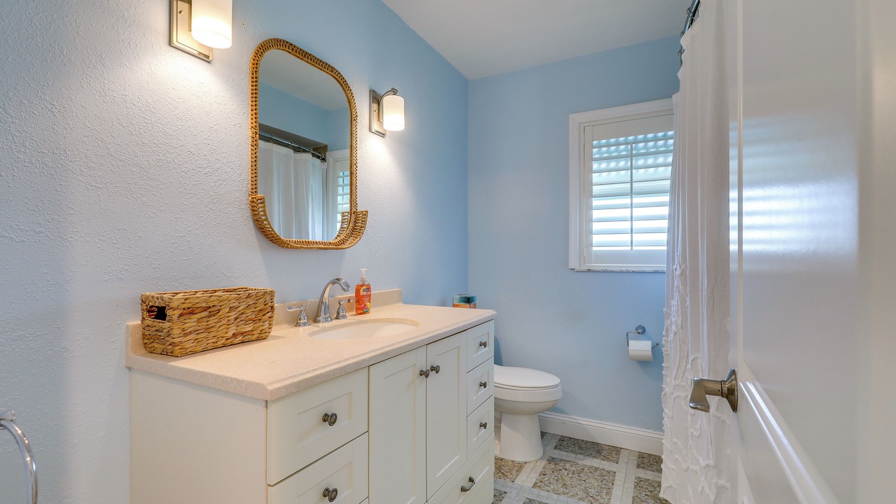 Photo of Bathroom in Apollo Beach