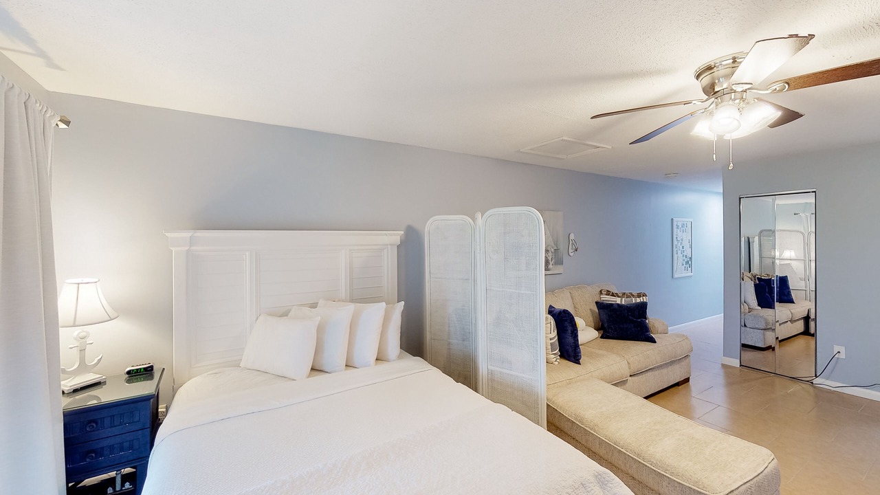 Photo of Bedroom in El Centro Beach