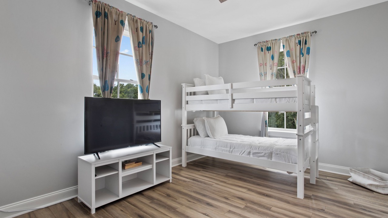 Photo of Bedroom in Henderson Point