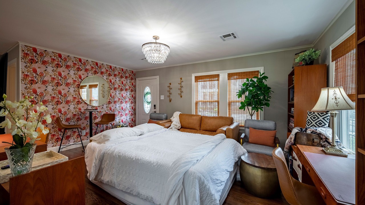 Photo of Bedroom in Greater Heights