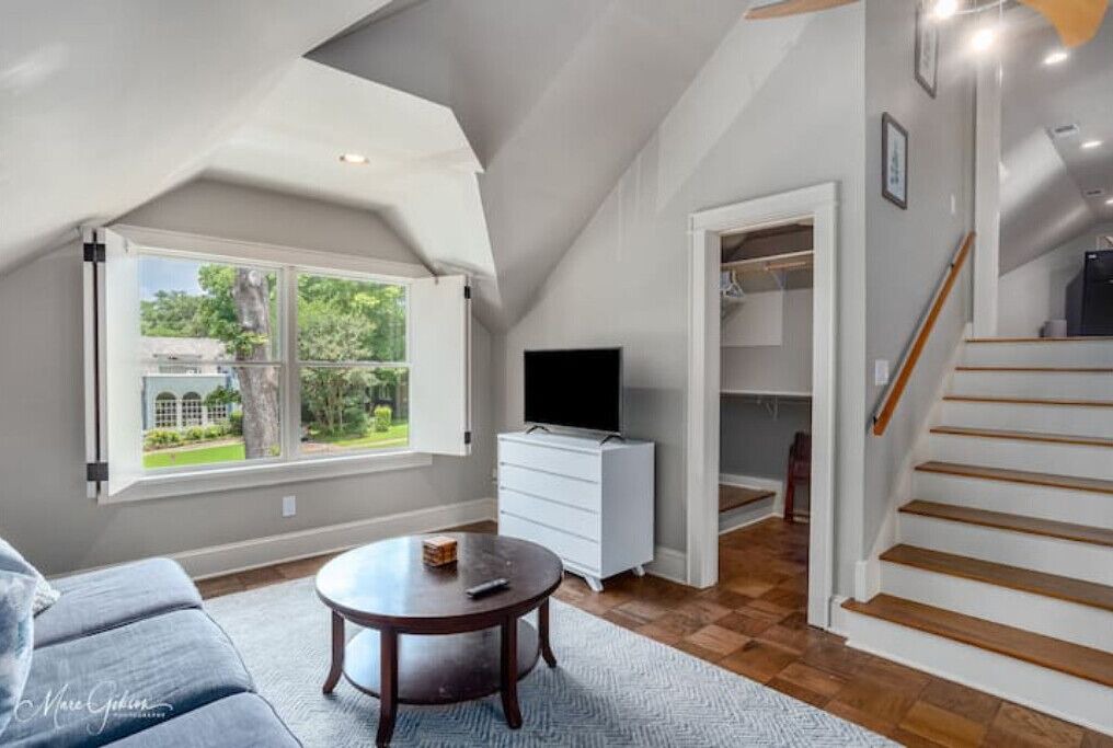 Photo of Livingroom in Broadmoor