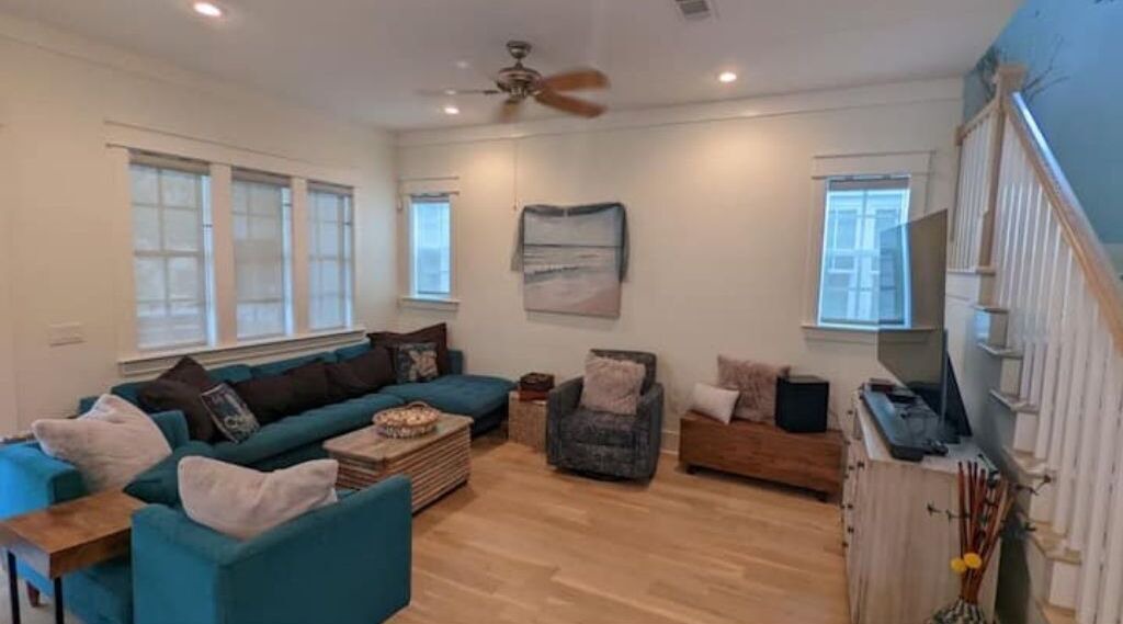 Photo of Livingroom in Lakeside at Blue Mountain Beach