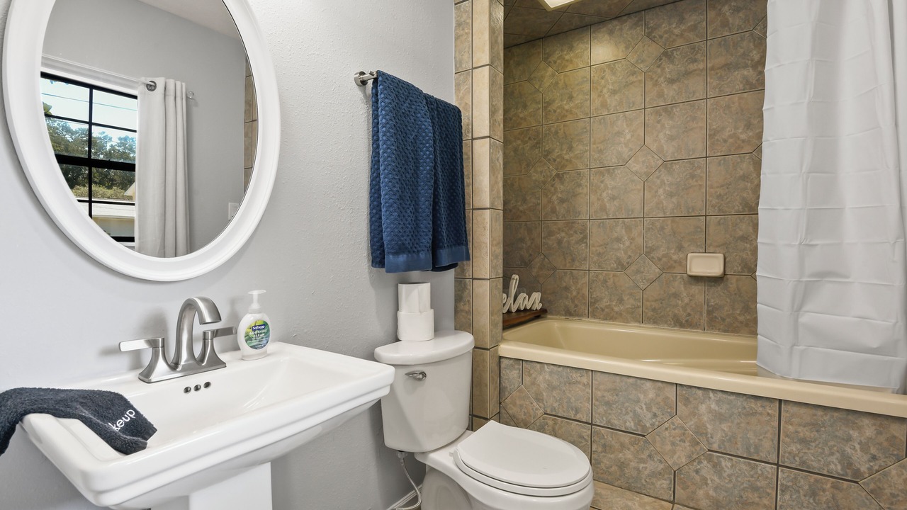 Photo of Bathroom in Long Beach