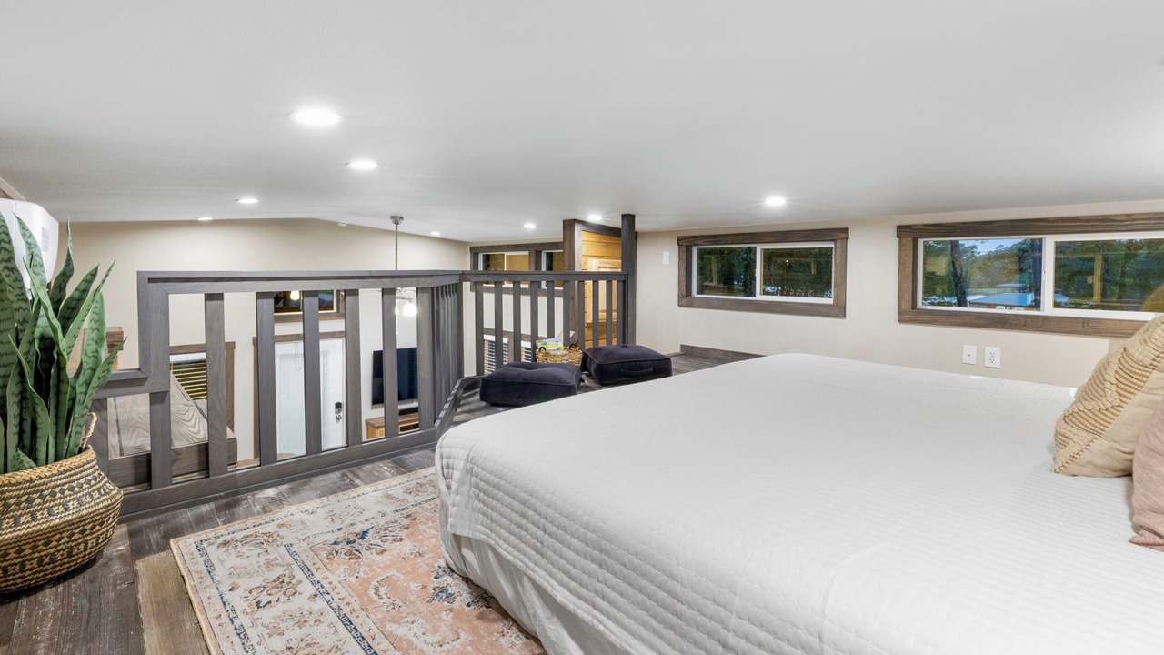 Photo of Bedroom in Mineola