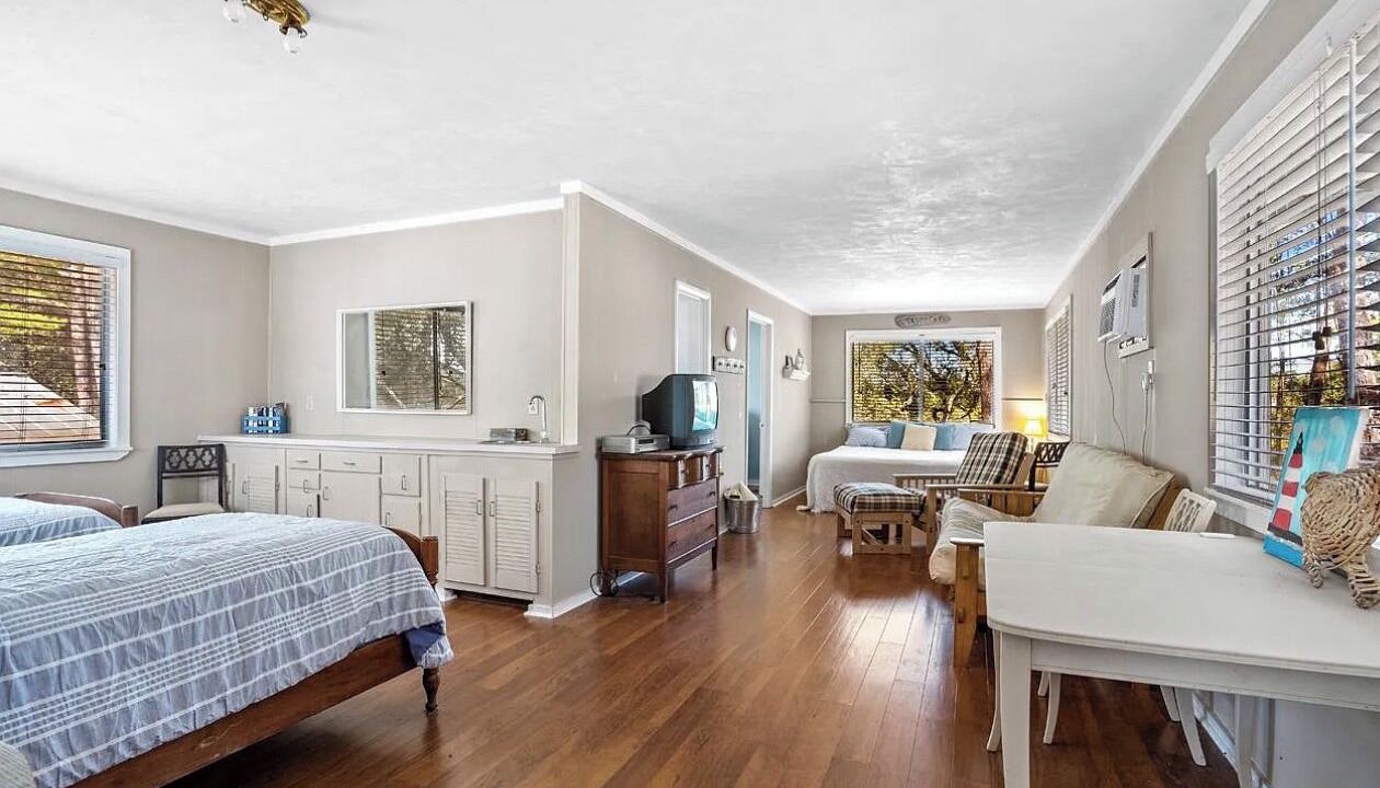 Photo of Bedroom in Panacea