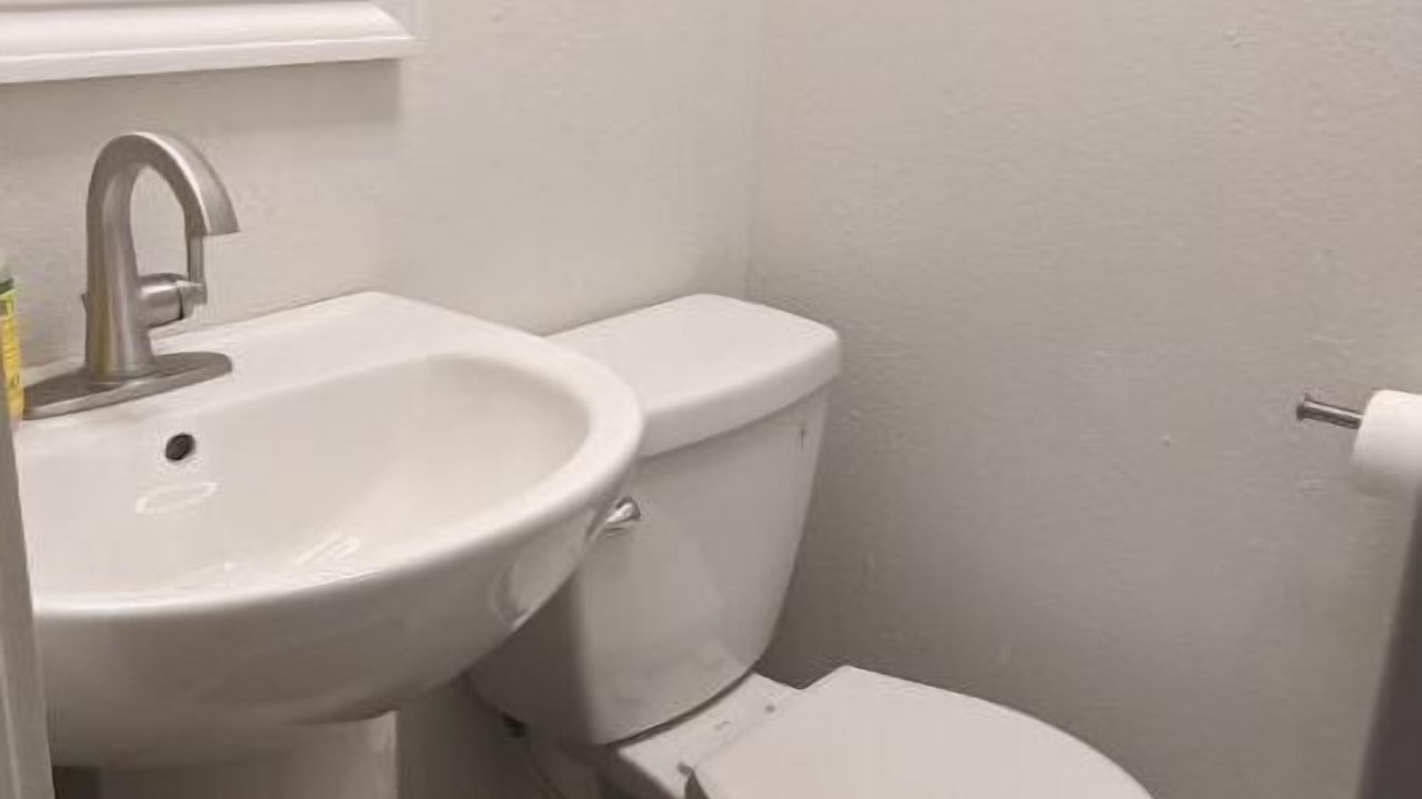 Photo of Bathroom in Scroggins