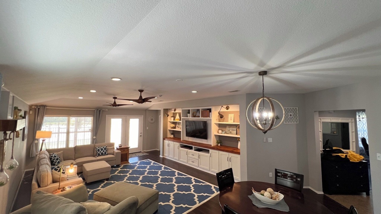 Photo of Livingroom in The Colony