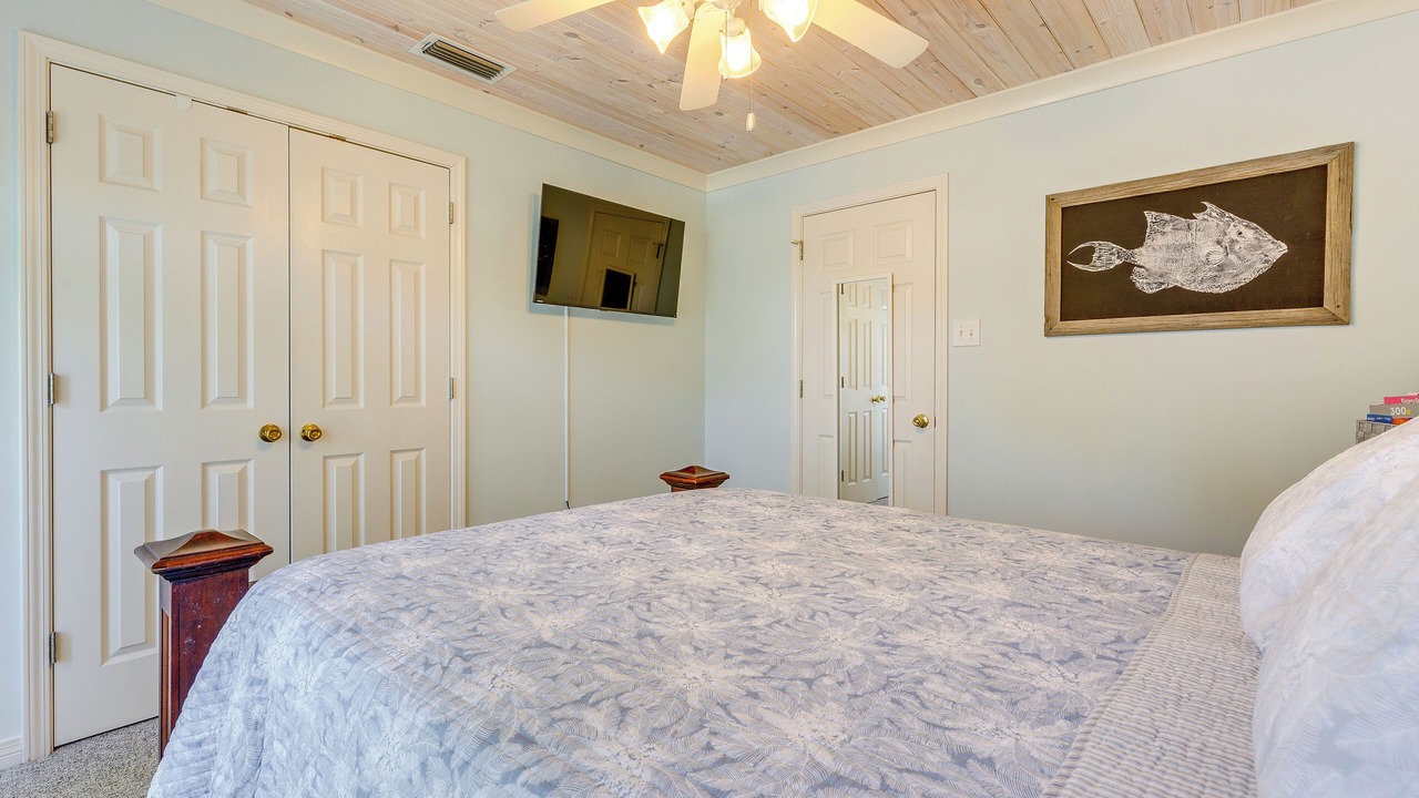 Photo of Bedroom in Dauphin Island