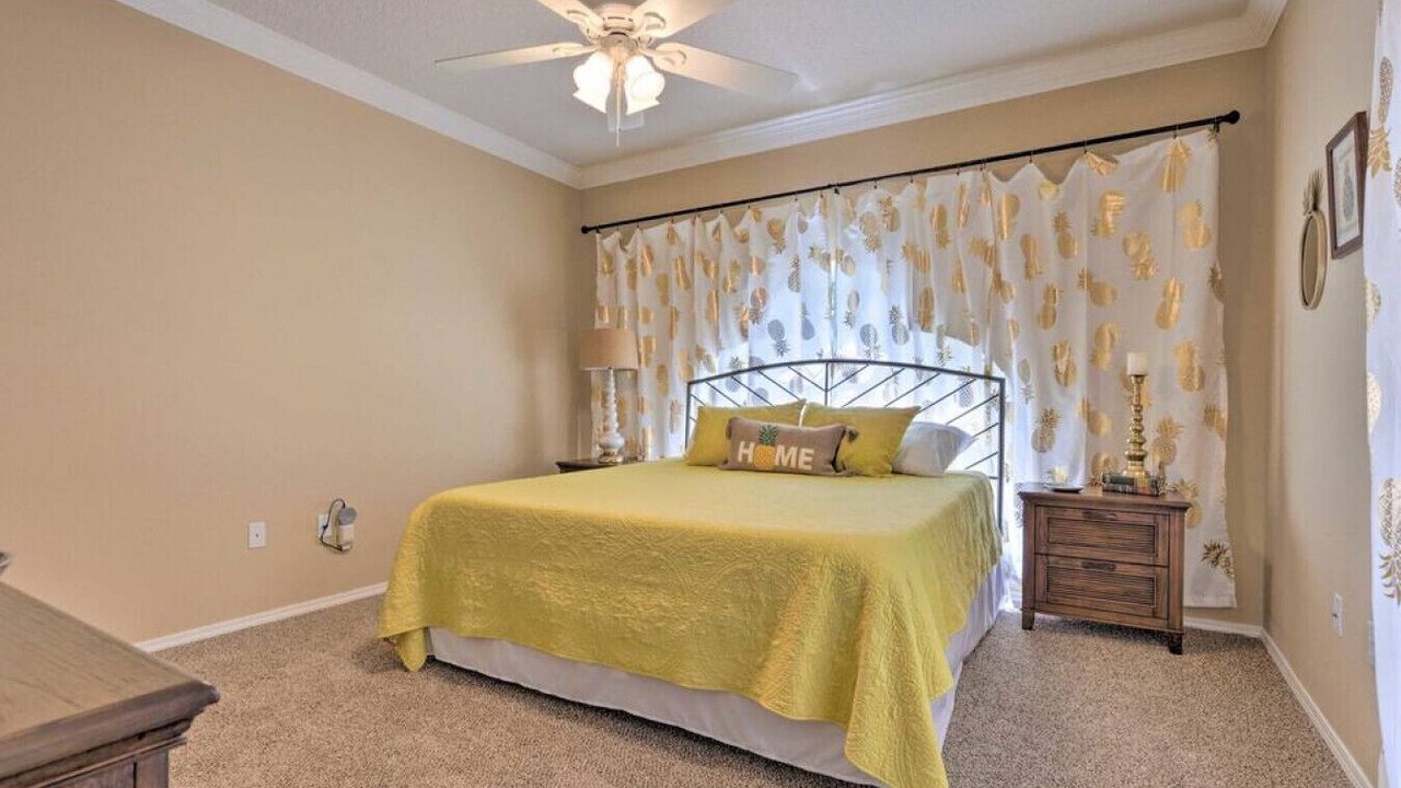 Photo of Bedroom in Diamondhead