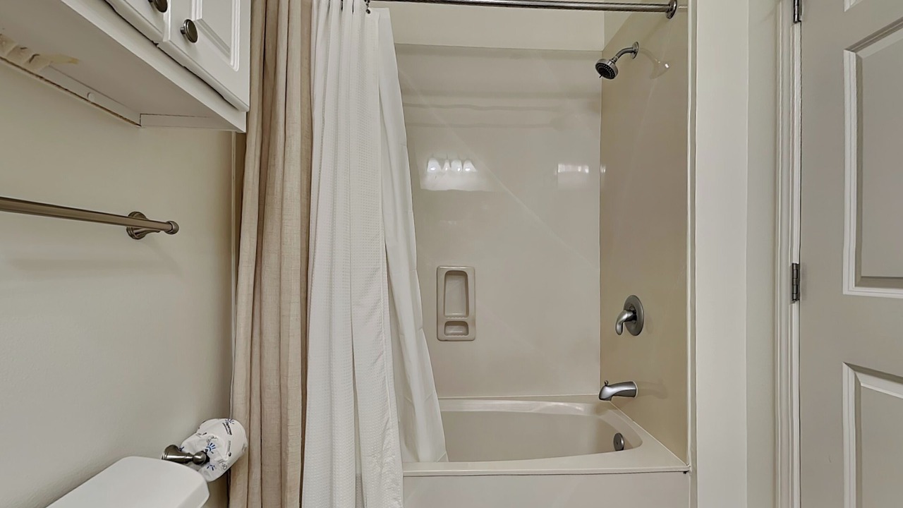 Photo of Bathroom in Rosemary Beach