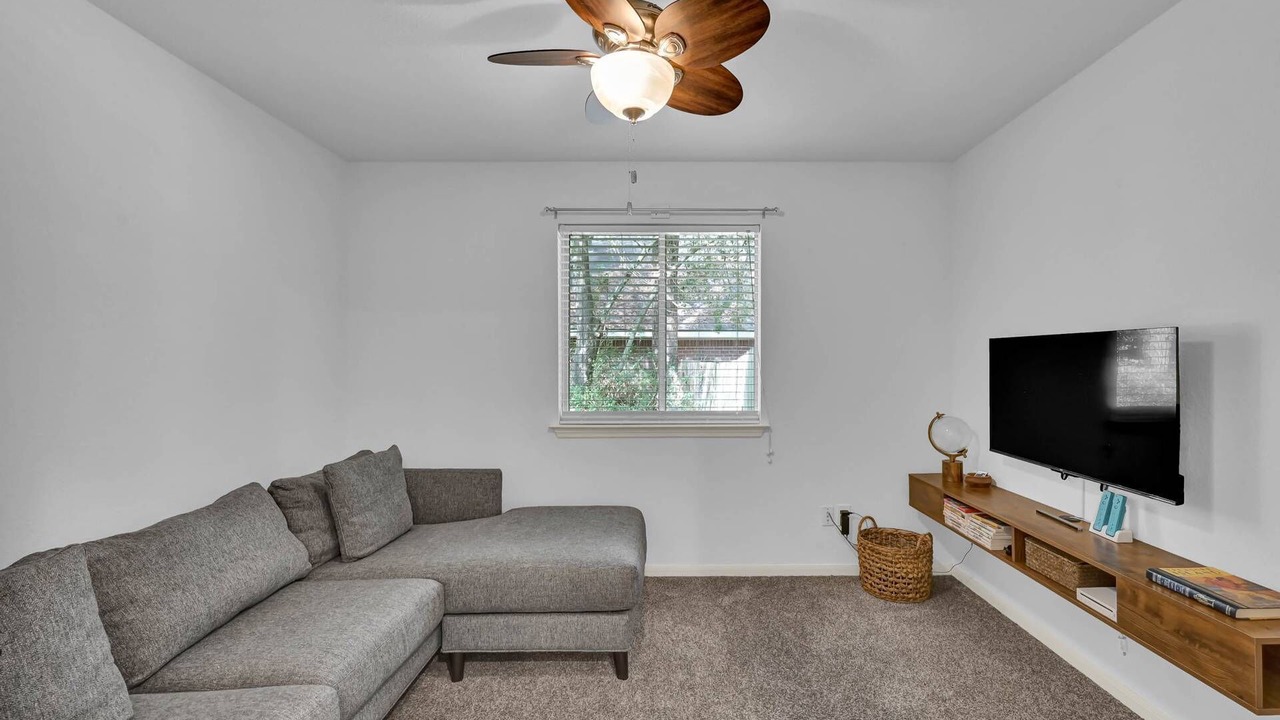 Photo of Bedroom in College Park