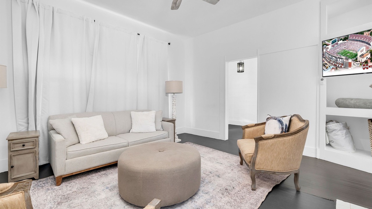 Photo of Livingroom in Starkville