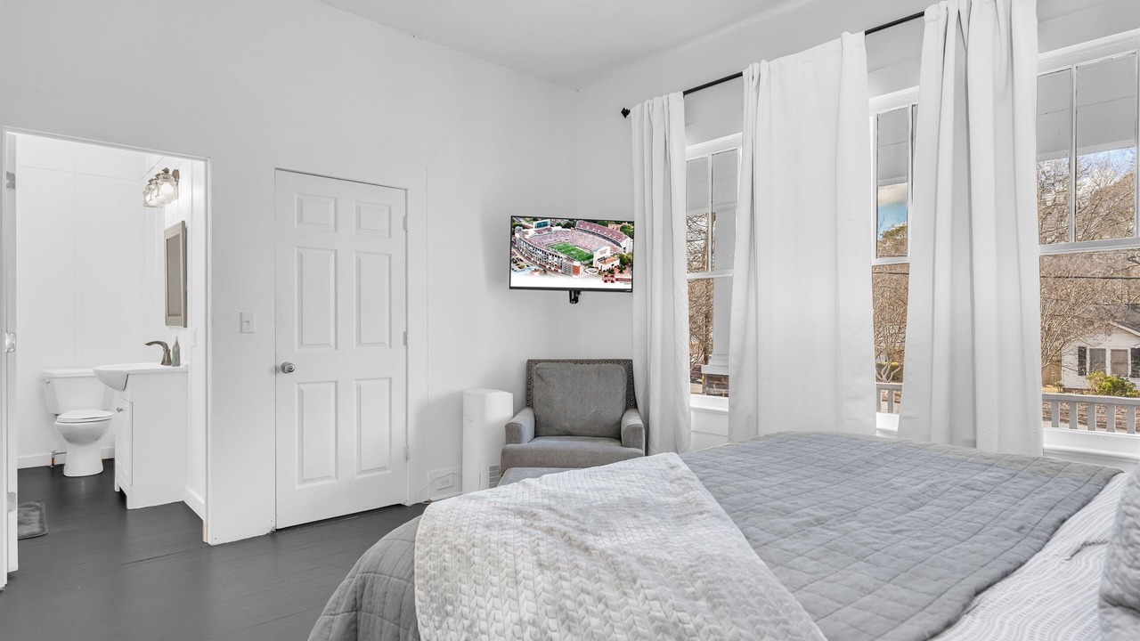 Photo of Bedroom in Starkville