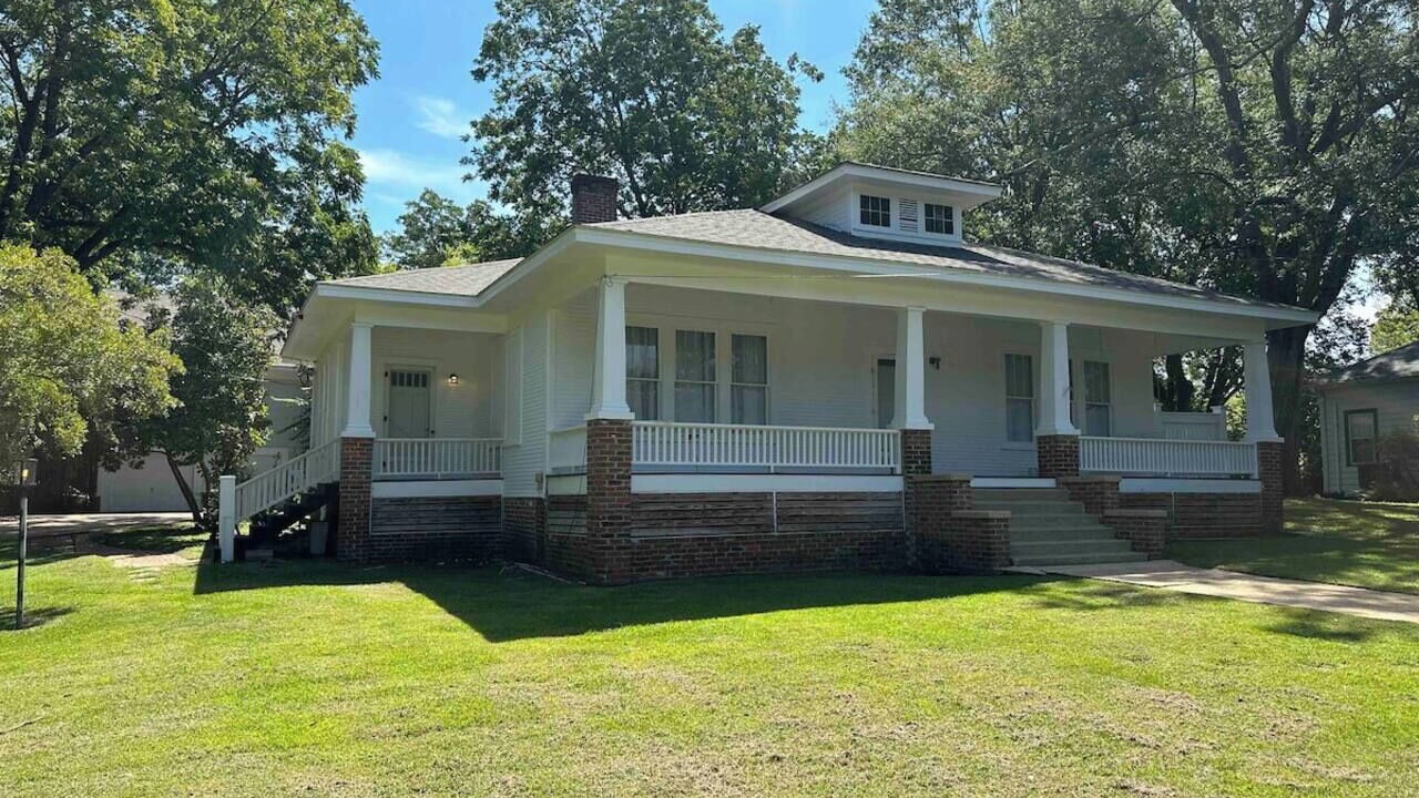 Photo of Outdoor in Starkville