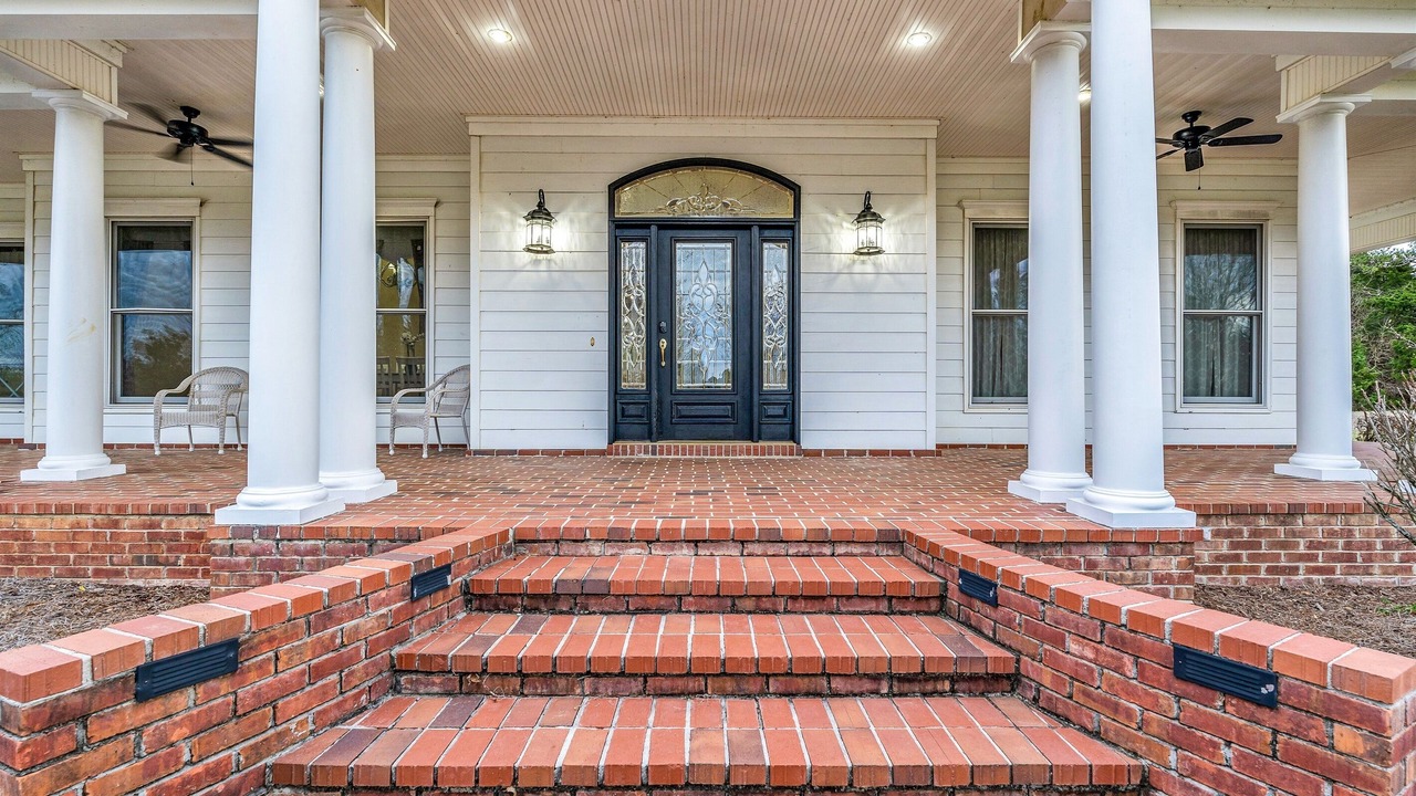 Photo of Outdoor in Mayhew