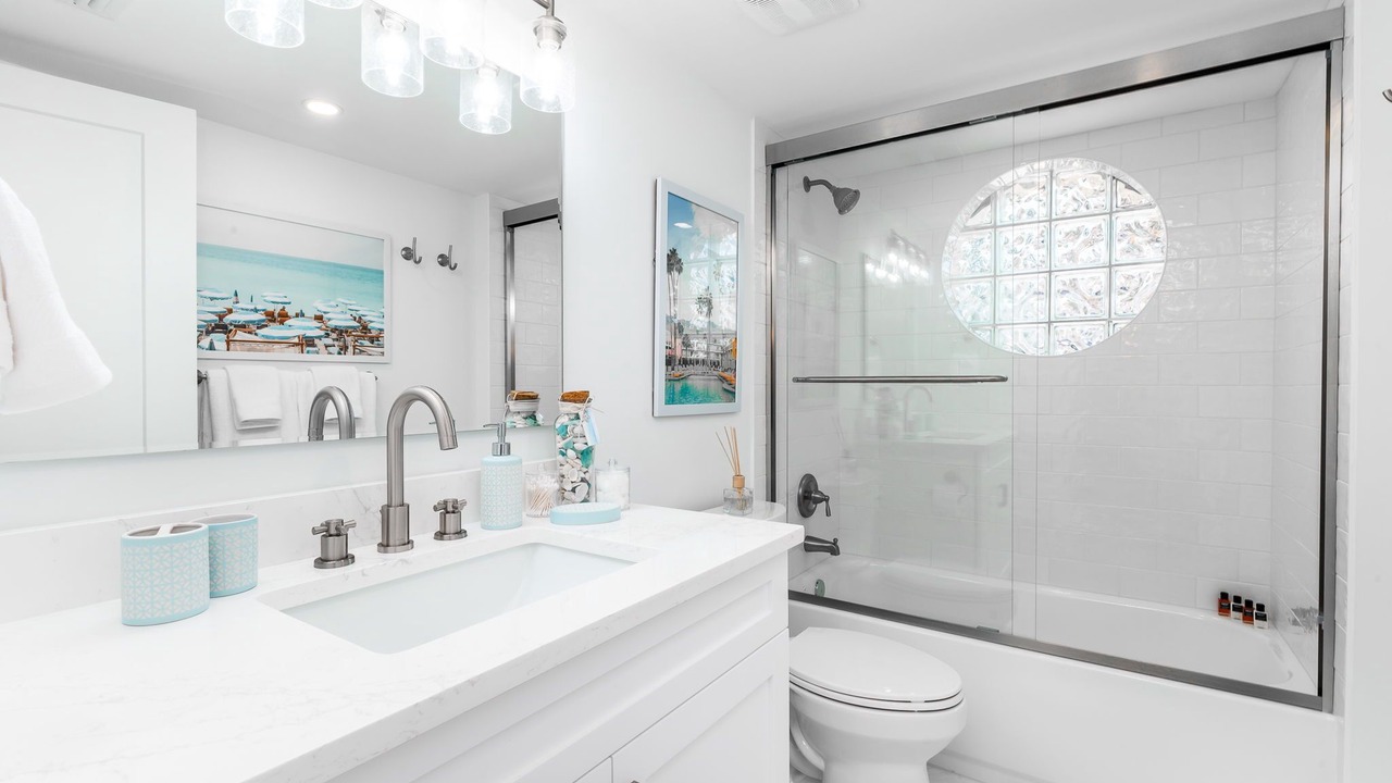 Photo of Bathroom in Juno Beach