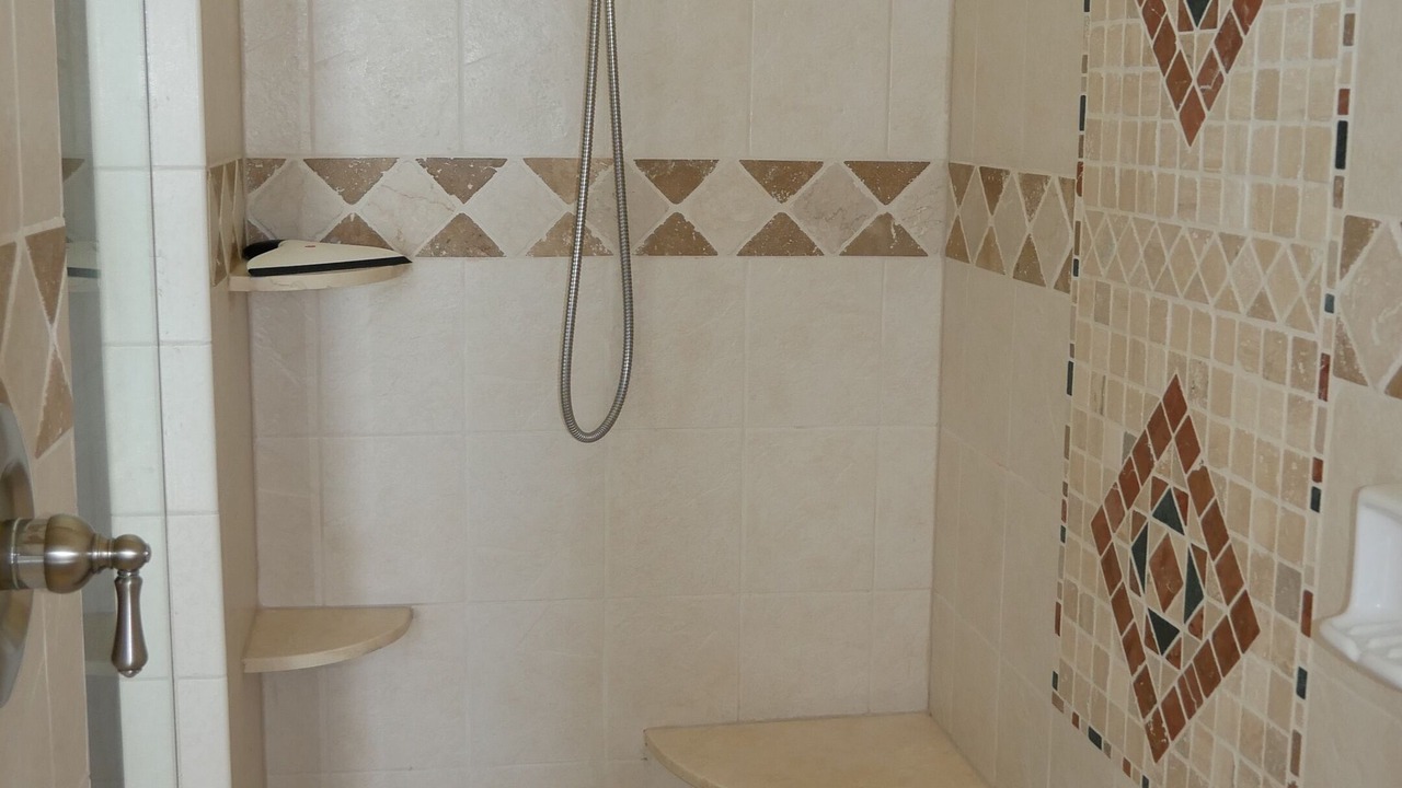Photo of Bathroom in Crown Pointe