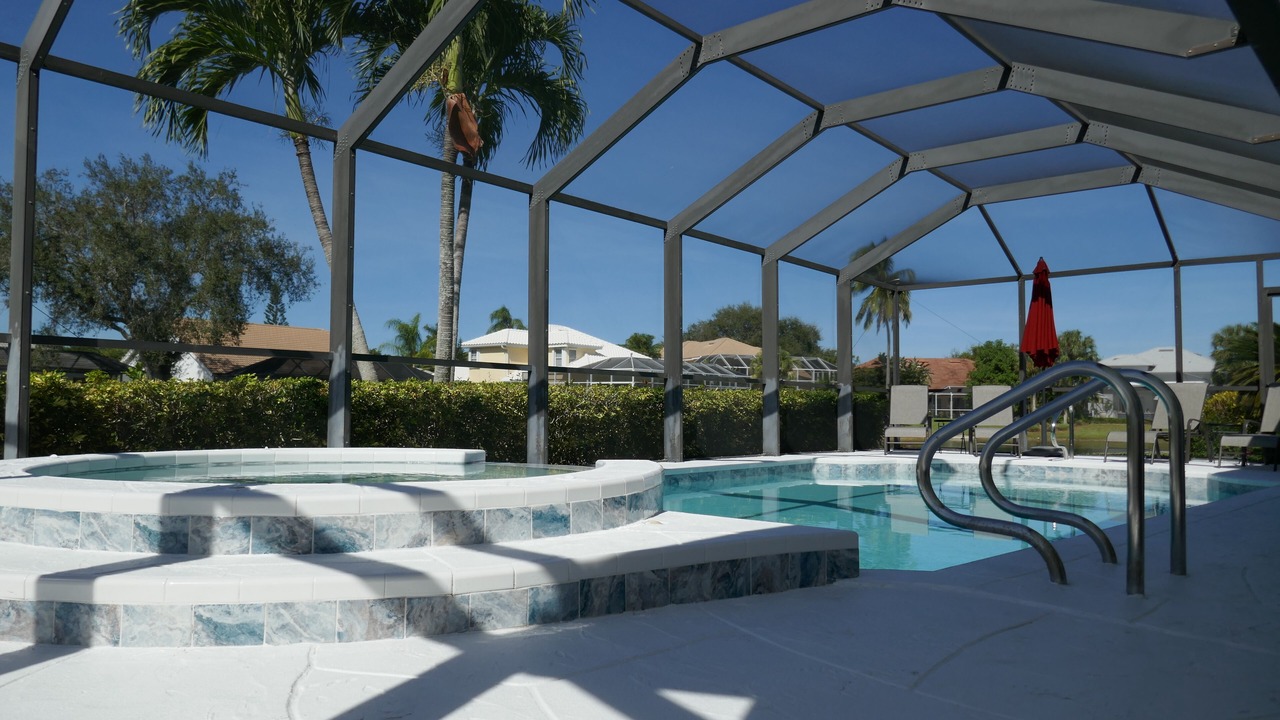 Photo of Outdoor in Crown Pointe