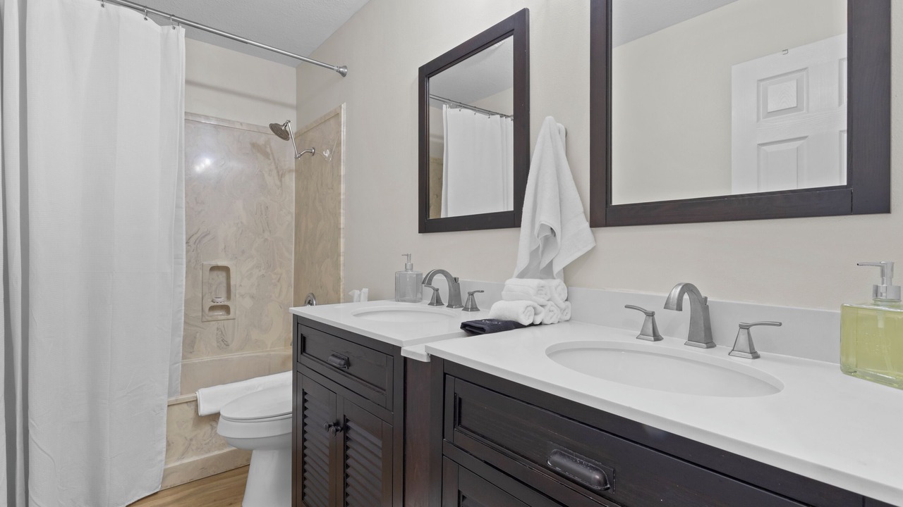 Photo of Bathroom in Ocean Springs
