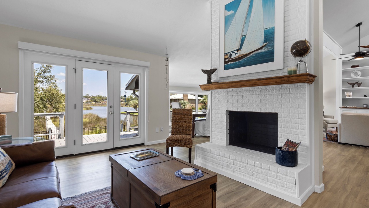 Photo of Livingroom in Ocean Springs