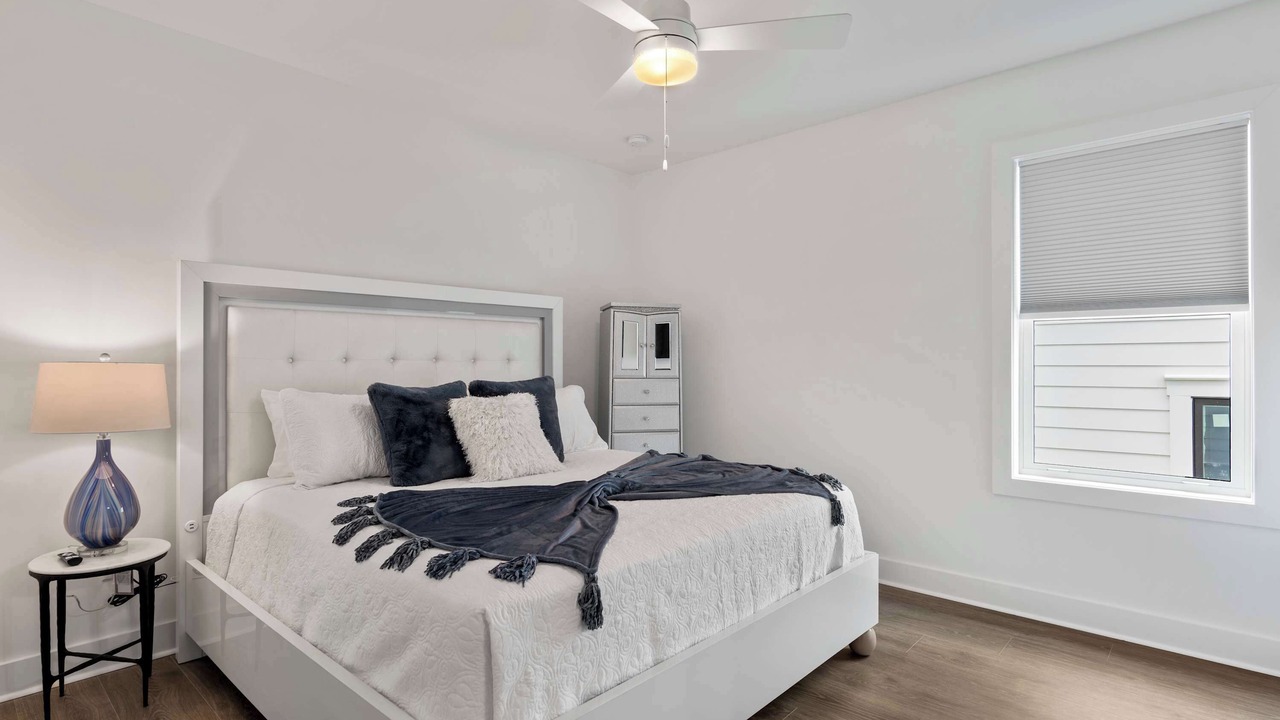Photo of Bedroom in Dune Allen Beach