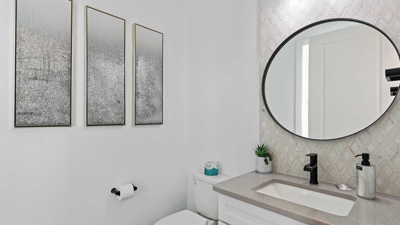 Photo of Bathroom in Dune Allen Beach