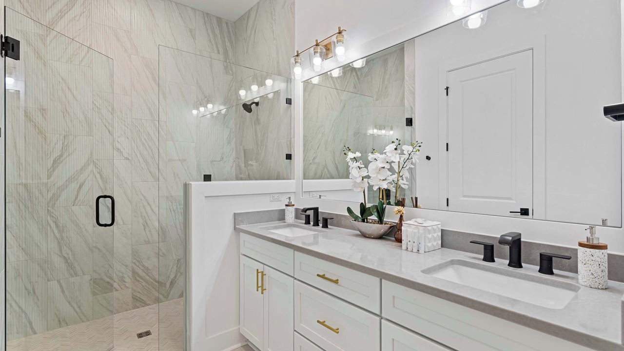 Photo of Bathroom in Dune Allen Beach