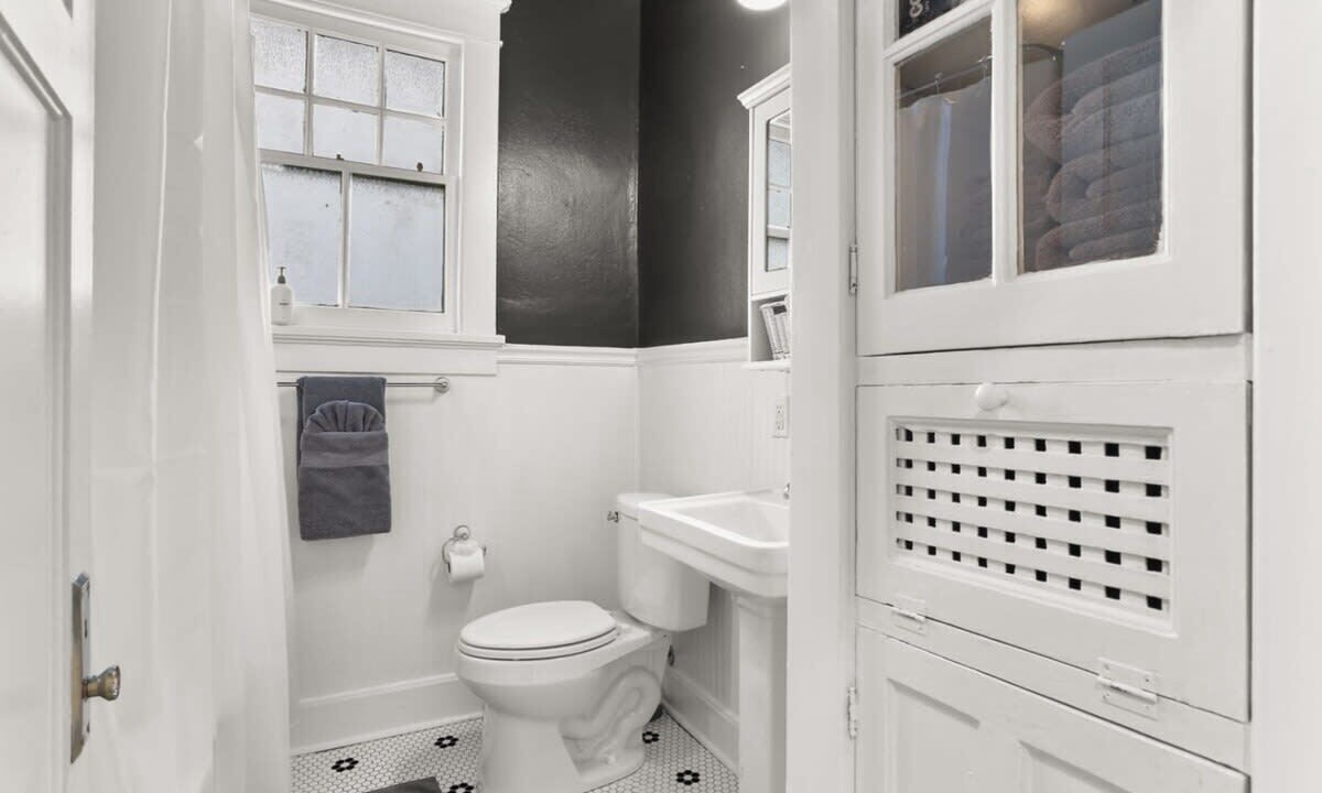 Photo of Bathroom in Esplanade Ridge