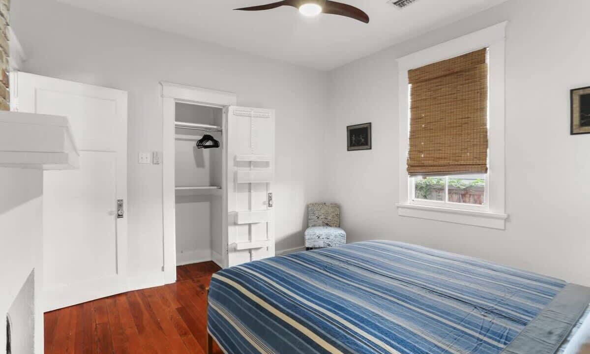 Photo of Bedroom in Esplanade Ridge