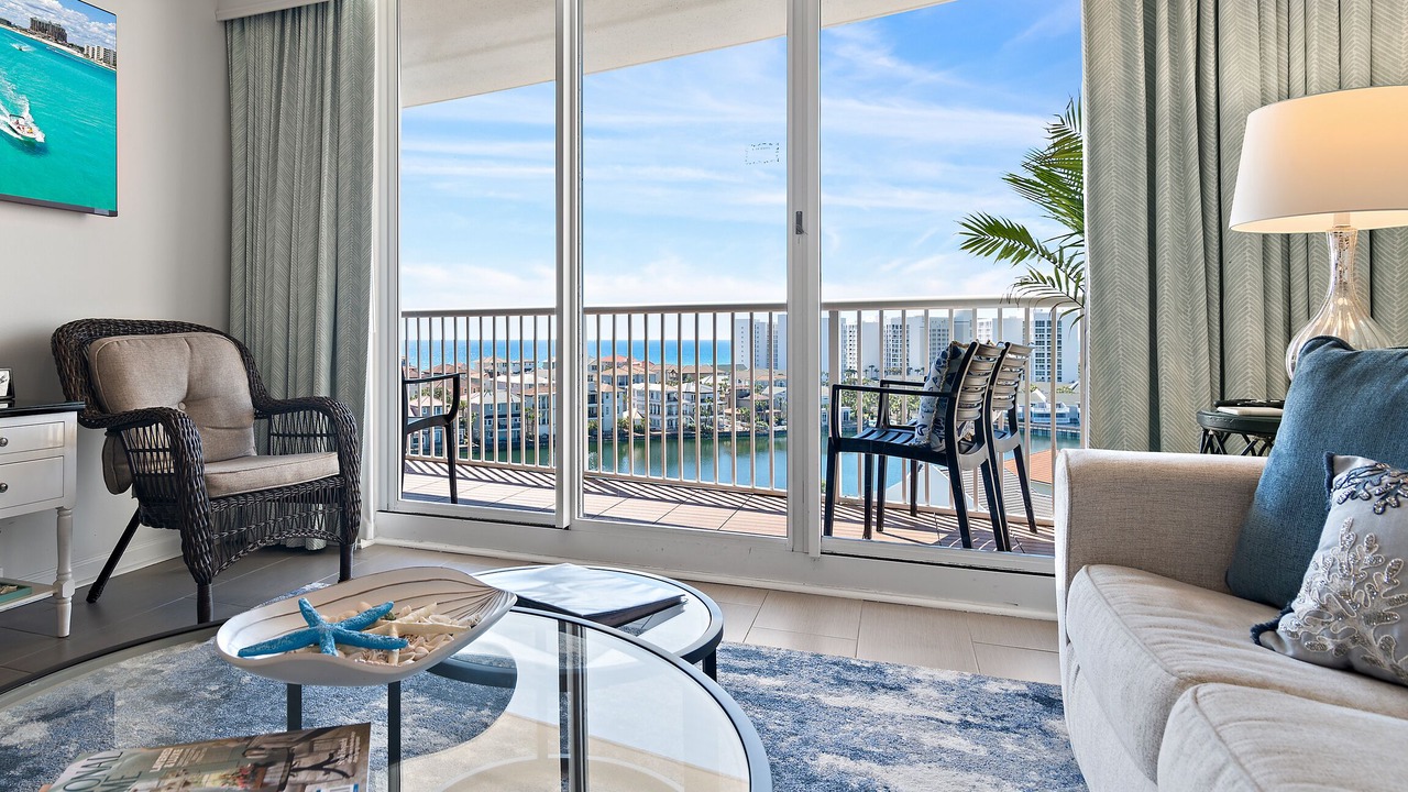 Photo of Livingroom in Destin
