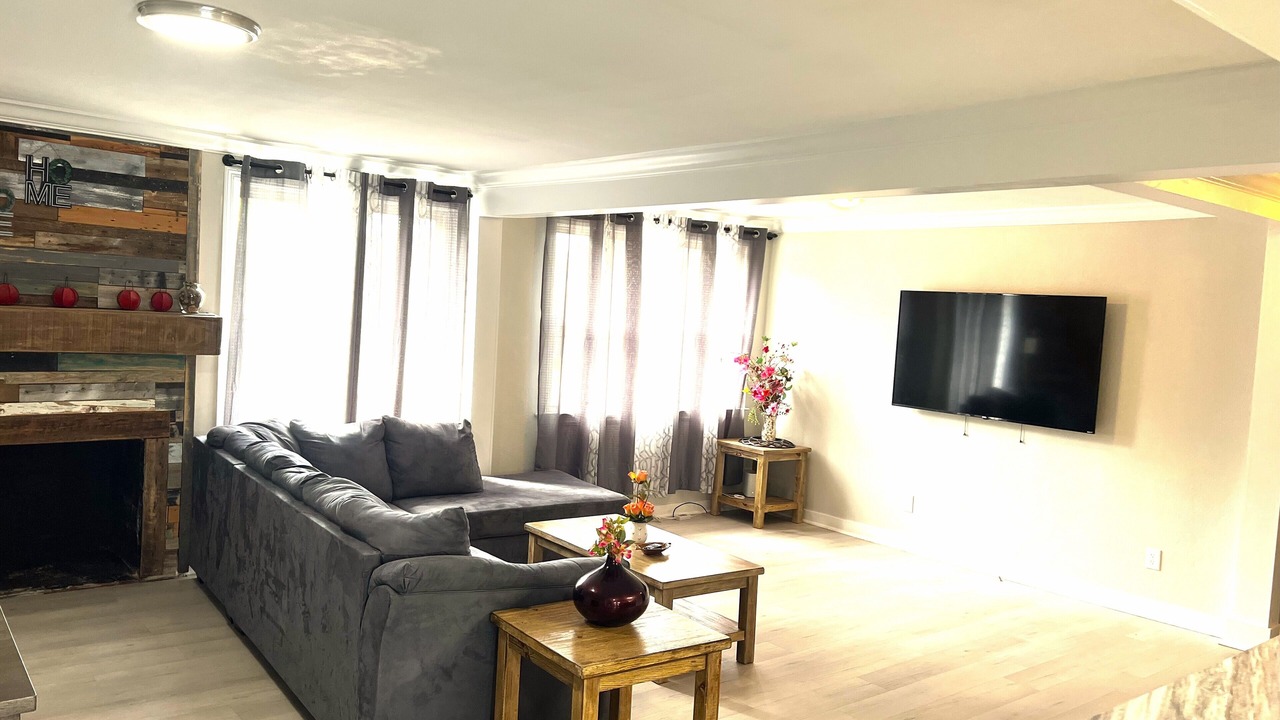Photo of Livingroom in South Pensacola